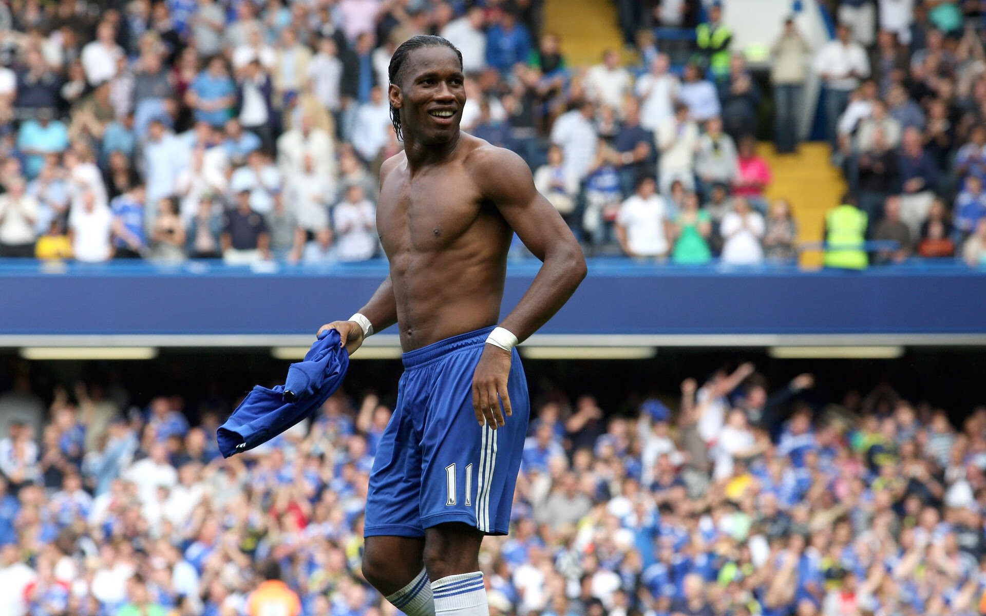 最后时刻胜出首场状态出色,皇家马德里观众沸腾!,德约科维奇重返赛场全场沸腾不已